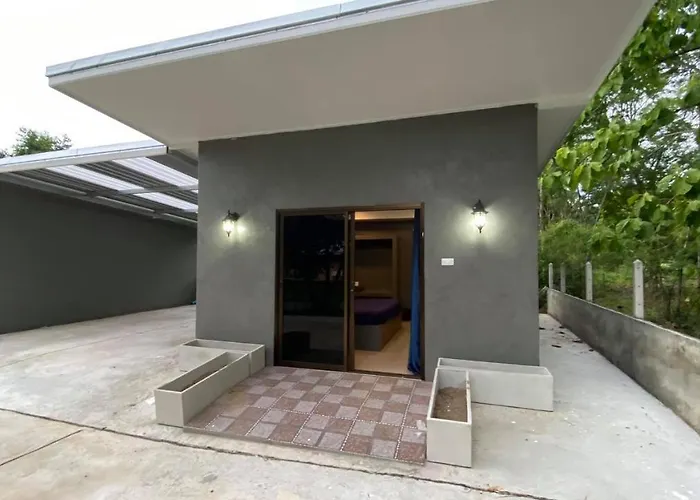 อยู่สุขรีสอร์ทสวนผึ้ง บ้านพัก