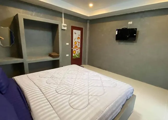 อยู่สุขรีสอร์ทสวนผึ้ง บ้านพัก *